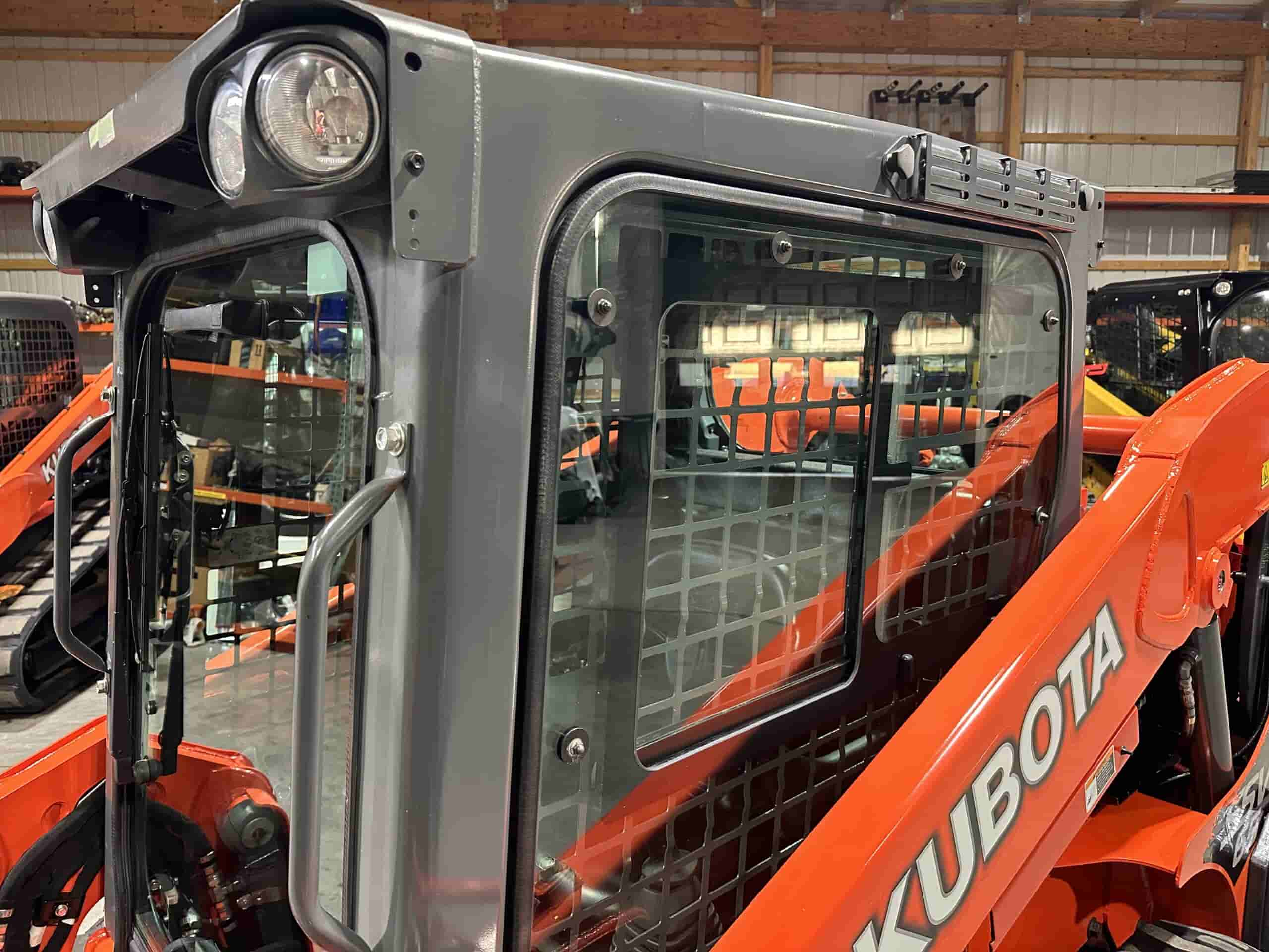 2017 KUBOTA SSV65
